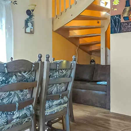 3 Bedroom Gorgeous In Dom wakacyjny